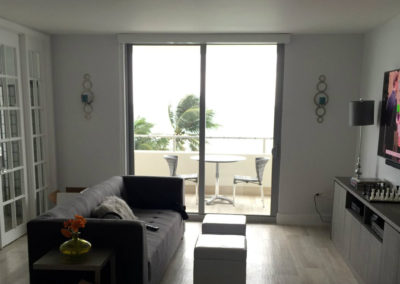 Oceanside Plaza Condominuim